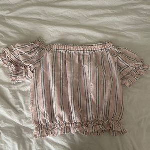 Off the shoulder cropped blouse